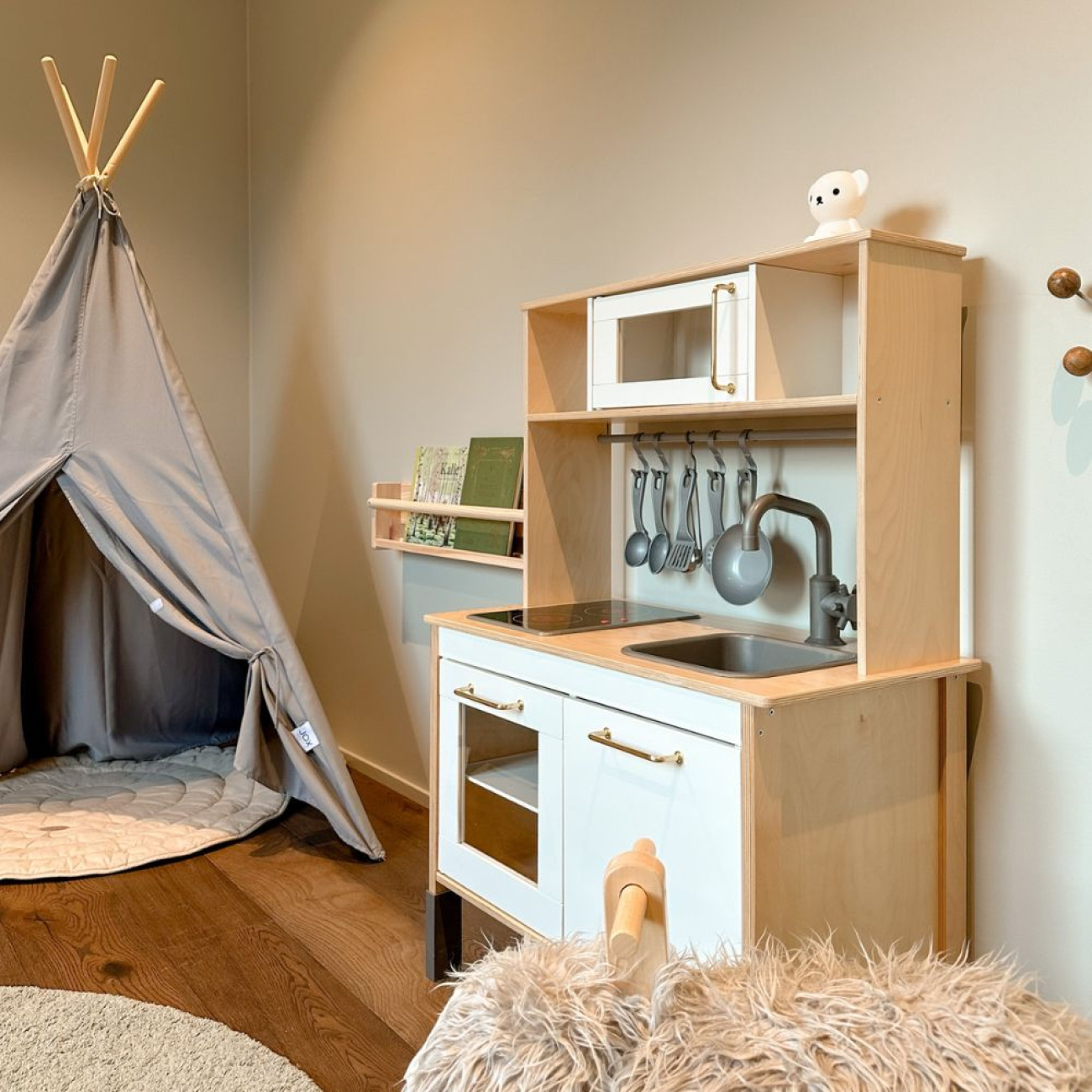 Vaihda vetimet IKEA:n leikkikeittiöön