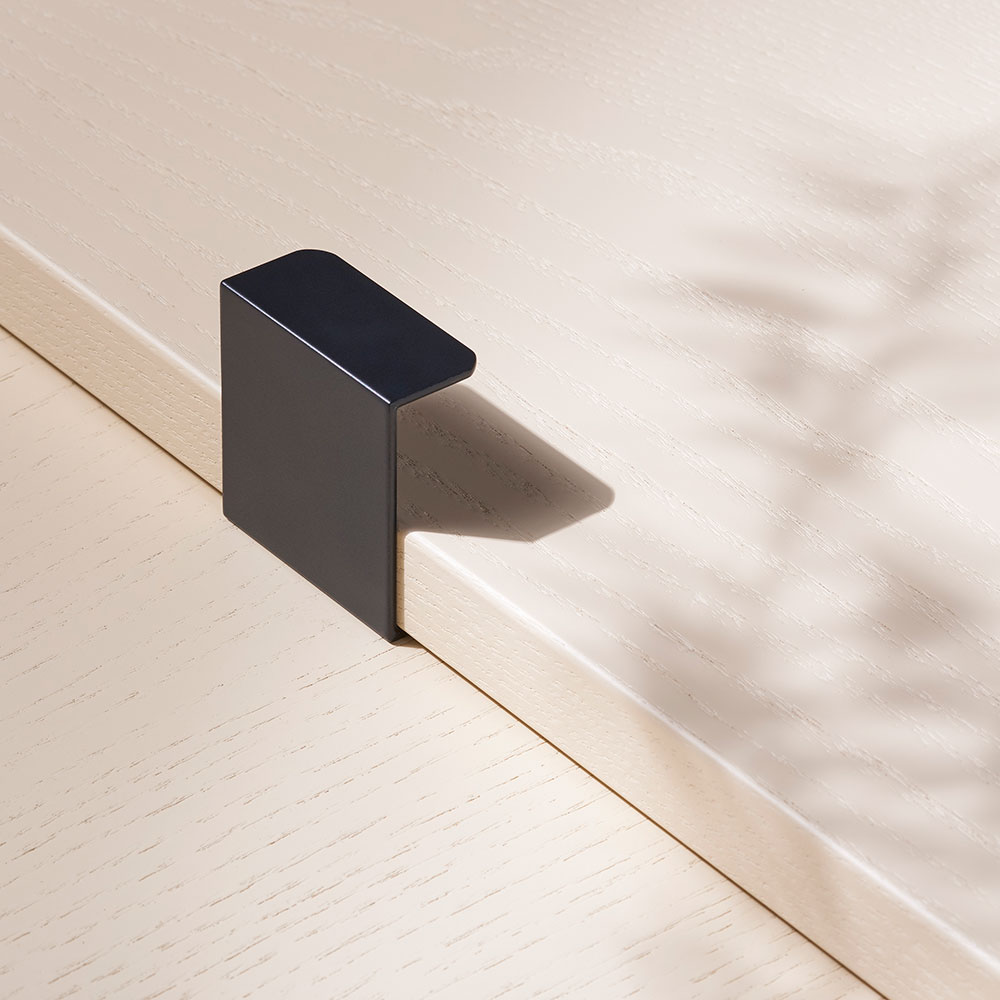 Toniton Hide Vedin - 40mm - Musta