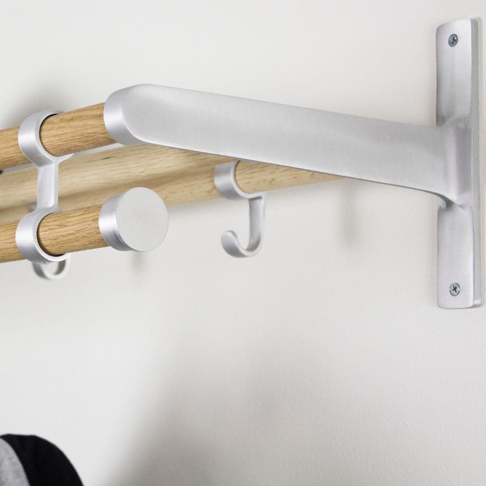 Hattuhylly Elegant Plus - 1000mm - Tammi/Alumiini