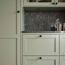 Nuppivedin Lily - Musta