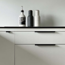 Profiilivedin Edge Straight - 40mm - Harjattu Musta