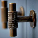 T-Nuppi Manor - AntiikkiMessinki