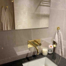 Pyyhekoukun Base 220 1-koukku - Kiillotettu Messinki