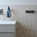 Pyyhekoukku Base 220 3-koukku - Kromi