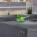 Pistorasia One - Ruostumaton/Musta